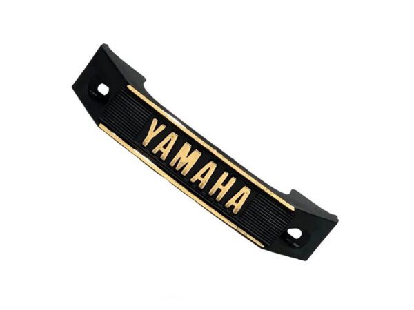 Emblema Frontal Yamaha Rx 100 Rx 115 Pasta Rigida Negro-Dorado